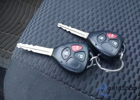 2011 Toyota Rav4 Sport z USA, uszkodzony, nr VIN 2T3WF4DV3BW102977